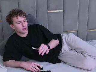 Offline tony_wiliam on Flirt4Free