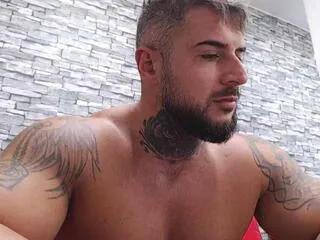 Offline tudfwlch_y on Flirt4Free