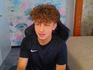 Offline valentin_martel on Flirt4Free