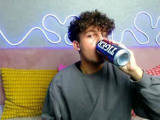 Offline valentin_martel on Flirt4Free