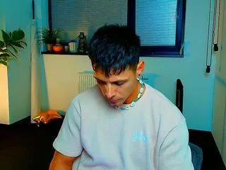 Offline zeb_madison on Flirt4Free