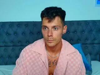 Offline zeb_madison on Flirt4Free