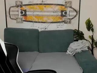 Freechat zeke_carter on Flirt4Free