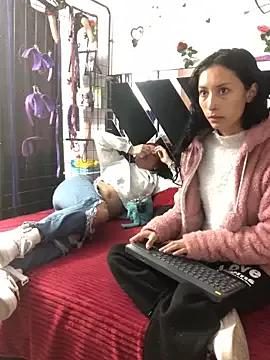 Freechat 1lovelygirls on StripChat