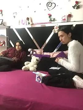 Freechat 1lovelygirls on StripChat