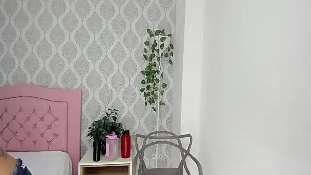 ada_sienna on StripChat 