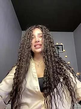 AllaScarlet on StripChat 