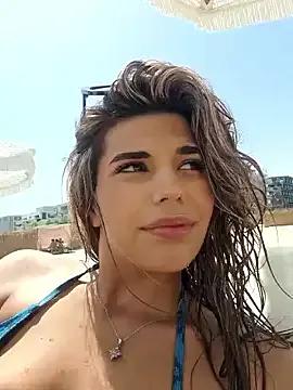 Freechat Bella_Posh on StripChat