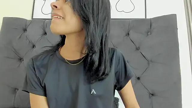 StripChat BrithanySummer is Freechat BrithanySummer — shake your ass