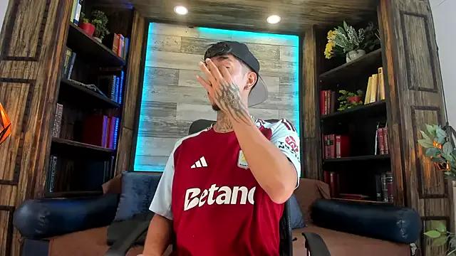 Private Donovan_Desmond on StripChat