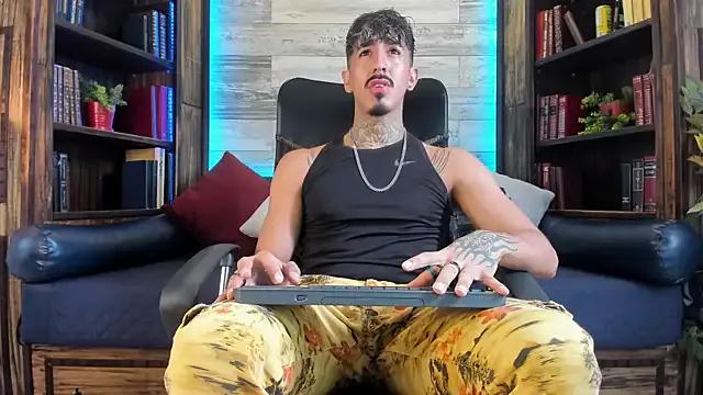 Private Donovan_Desmond on StripChat