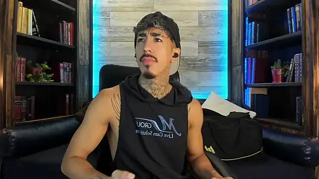 Private Donovan_Desmond on StripChat