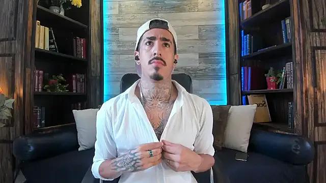 Private Donovan_Desmond on StripChat