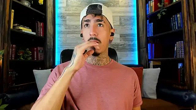 Private Donovan_Desmond on StripChat