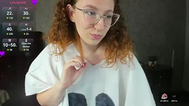 StripChat ellie_coy_ is Freechat ellie_coy_ — Massage boobies and look at the cam 1min