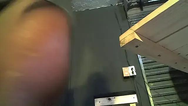 Freechat fher13inchex on StripChat