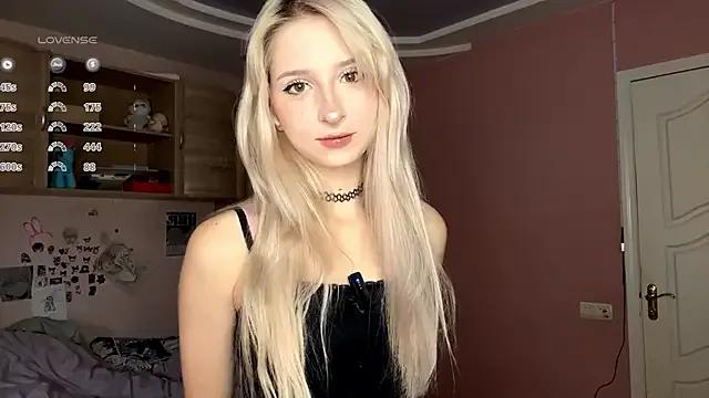 StripChat FridaAaberg is Freechat FridaAaberg — Lets take off shorts and enjoy more