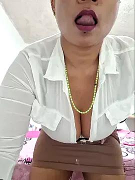 Private gatadeojosclaros on StripChat