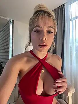 Holli_woul on StripChat 