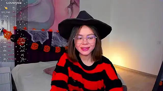 StripChat Kelly_Cuutie is Freechat Kelly_Cuutie — care my breast close up