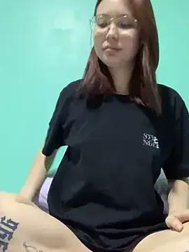 StripChat KittyK_at is Freechat KittyK_at — mostrar a