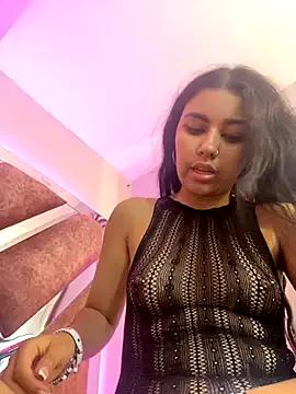 Private Larabrooks on StripChat