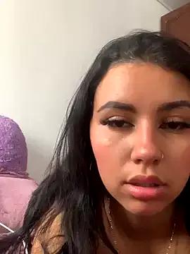 Private Larabrooks on StripChat