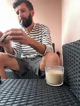 Freechat Michel_huge on StripChat