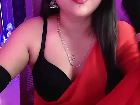 Freechat Mitikaa on StripChat