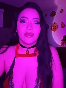 MyHoneyFrida — Desnuda a la vampira