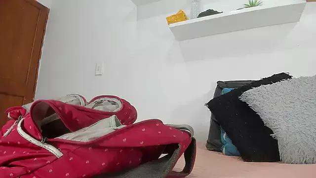 Freechat raven_lilith_ on StripChat