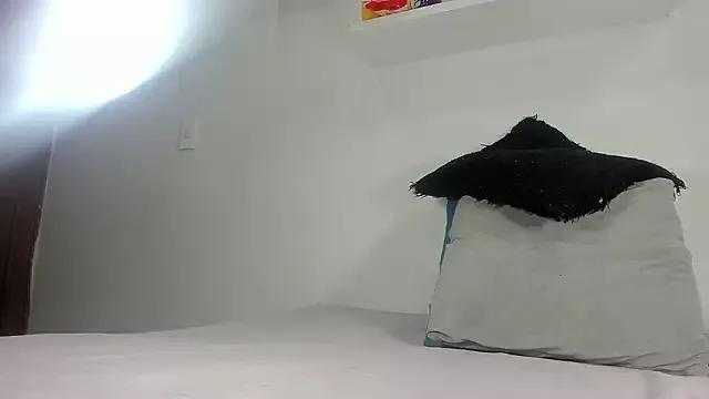 Freechat raven_lilith_ on StripChat