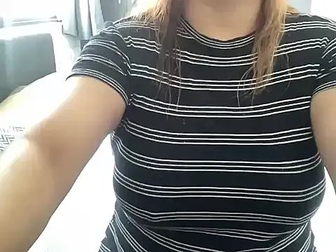 sassypooja on StripChat 