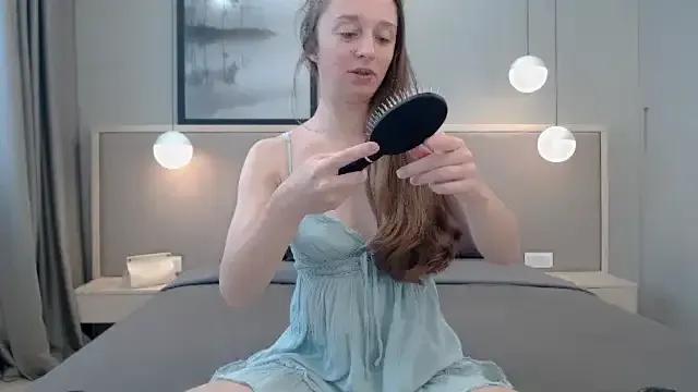 Freechat ShySchoolGirl on StripChat