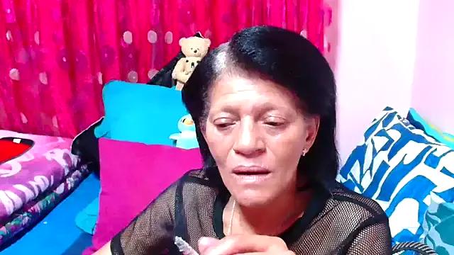 Private SLUTTYROXY on StripChat