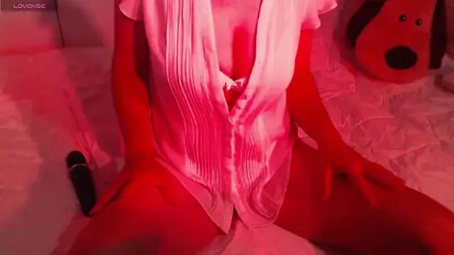 sweetchani666 on StripChat 