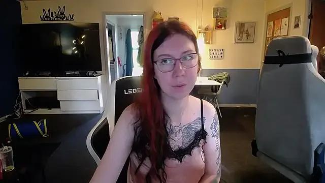 TattooedGirlDK's avatar