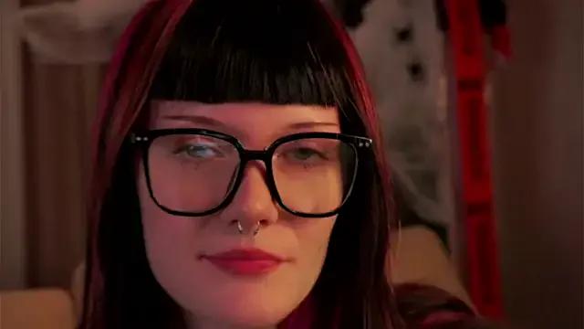 StripChat VeolaHoiness is Freechat VeolaHoiness — Show nails