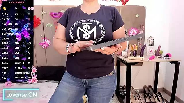 Freechat Zaly_mature on StripChat